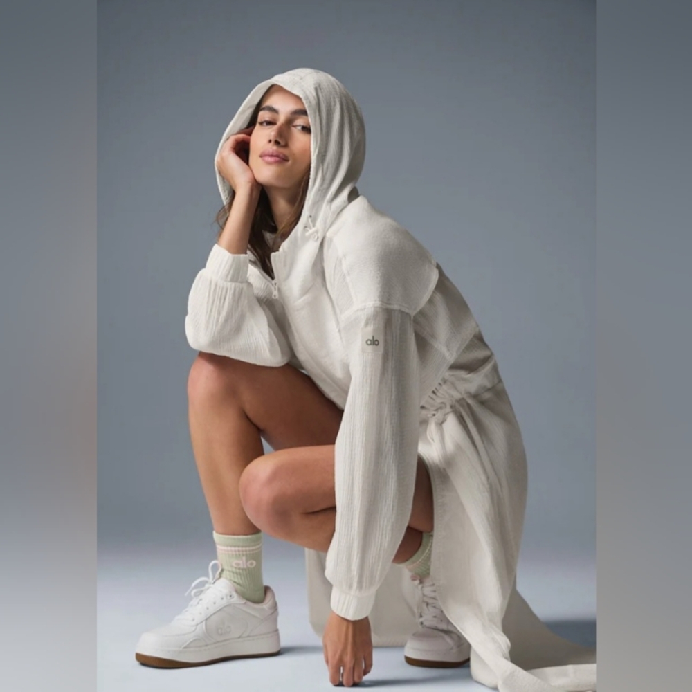 ALO Yoga Off-White Hooded Sweatshirt